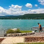 Strandhotel Schabus Szálloda Velden am Wörthersee