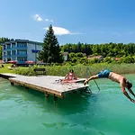 Strandhotel Schabus