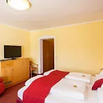 Strandhotel Schabus Velden am Wörthersee