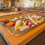 Strandhotel Schabus Szálloda Velden am Wörthersee