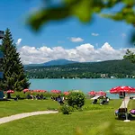 Szálloda Strandhotel Schabus