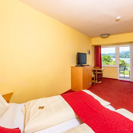 Hotel Strandhotel Schabus 3*