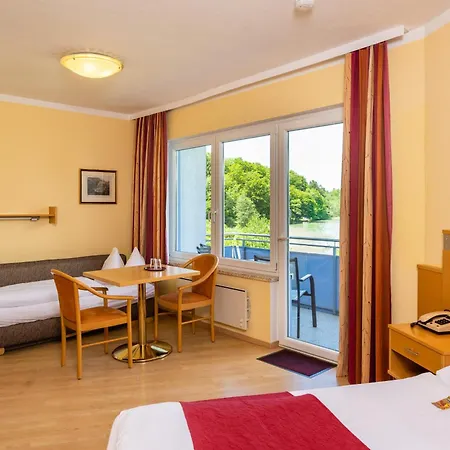 Strandhotel Schabus 3*