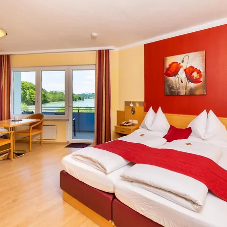 Hotel Strandhotel Schabus 3*