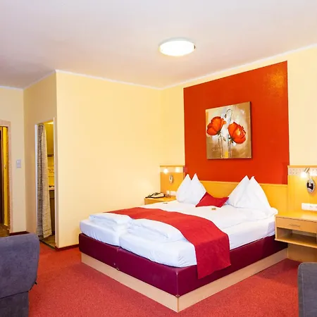 Hotell Strandhotel Schabus 3*