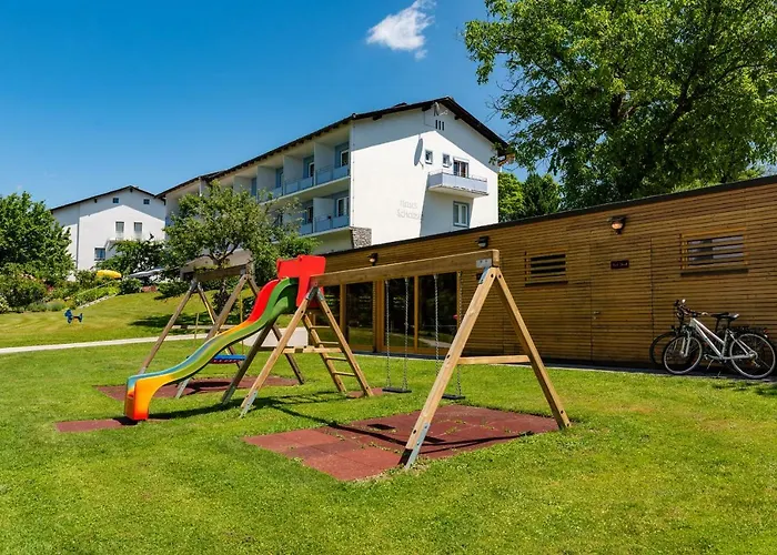 Strandhotel Schabus 3*