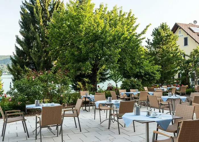 Strandhotel Schabus 3*